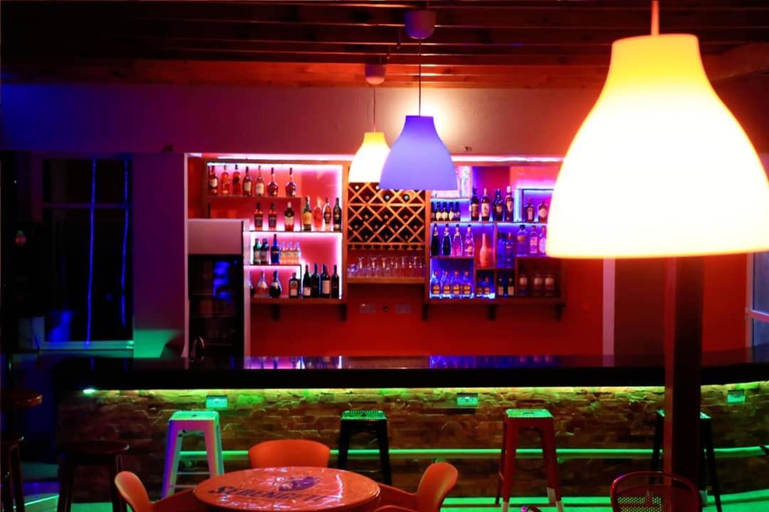 Dolphin Hotel 탕가 외부 사진