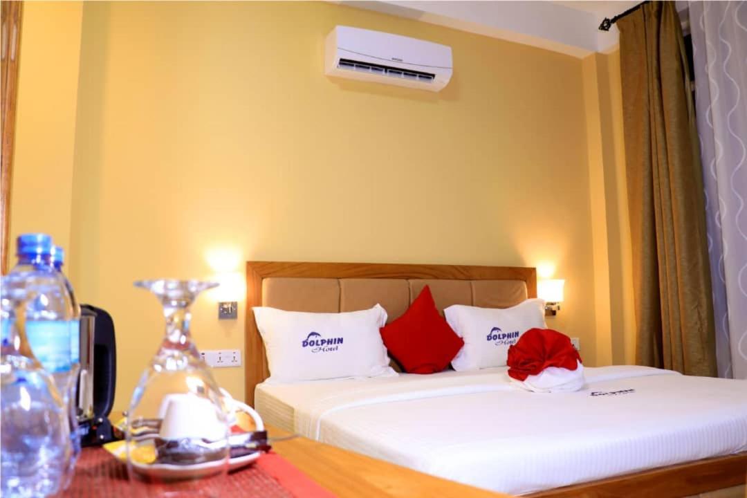 Dolphin Hotel 탕가 외부 사진