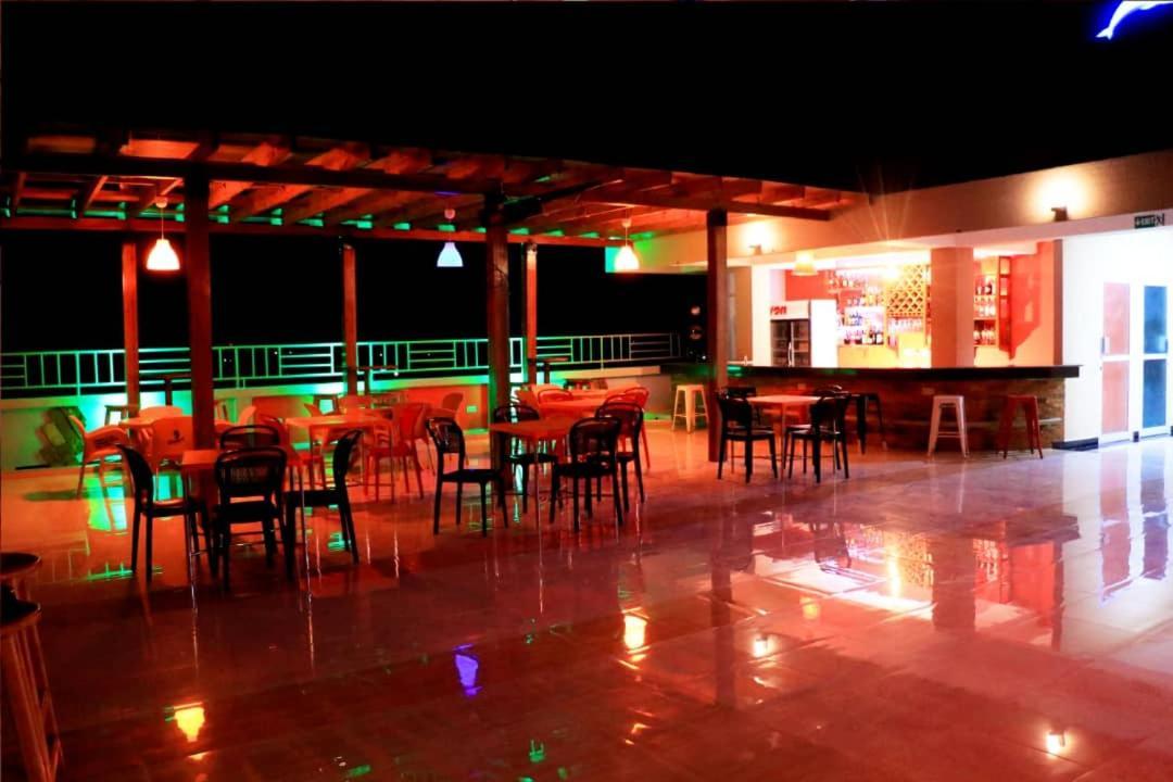 Dolphin Hotel 탕가 외부 사진